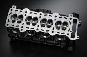 Chiuloasă motor komatsu pentru modelele sa4d102e, s6d102e, 6d95l, saa6d114e, 4d120 1 Chiuloasă motor komatsu pentru modelele sa4d102e, s6d102e, 6d95l, saa6d114e, 4d120