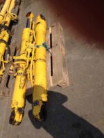Cilindri Hidraulici Galbeni pentru Utilaje Komatsu PC240