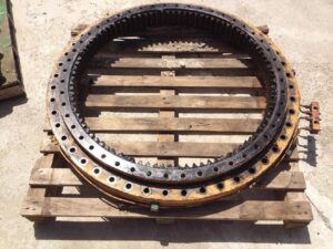 Coroana de rotire caterpillar 312dl 313b - second hand 1 Coroana de rotire caterpillar 312dl 313b – second hand