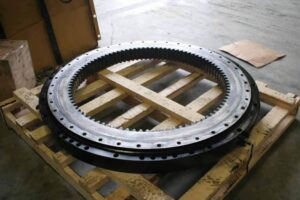 Coroană de rotire pentru excavator caterpillar 365c
