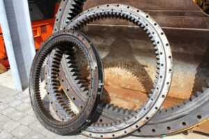 Coroană de rotire pentru utilaje hitachi fh220 1 Coroană de rotire pentru utilaje hitachi fh220