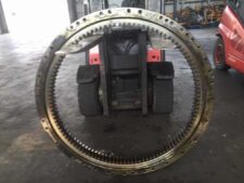Coroană de Rotire pentru Excavator Caterpillar 320L - Piese de Schimb