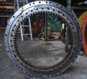 Coroană rotativă caterpillar 307 - piese de schimb utilaje grele 1 Coroană rotativă caterpillar 307 – piese de schimb utilaje grele