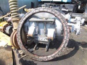 Coroană rotativă caterpillar e325 – piesă utilaj industriale