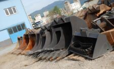 Cupe pentru excavatoare de la diverse branduri (Case, Caterpillar, JCB, Komatsu etc.)