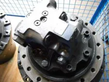 Hidromotor Tip Hitachi HMT107CF-25D pentru Fiat-Hitachi FH220 de Vânzare