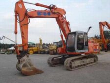 Piese din dezmembrări pentru excavator Hitachi EX 215