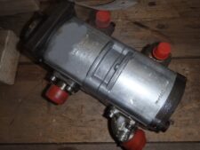 Pompa Hidraulică Bosch 0510 665 381 pentru Excavator O&K RH 12 LC