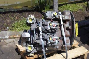 Pompa hidraulică tip hpv 118 pentru excavator hitachi 140 – de vânzare