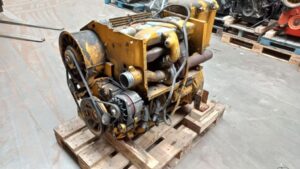 Motor second hand deutz bf4l913 pe palet, galben 1 Motor second hand deutz bf4l913 pe palet, galben