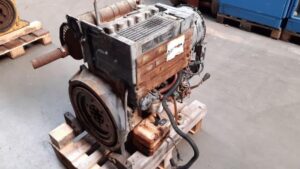 Motor deutz d2011l03i second hand - stare bună 1 Motor deutz d2011l03i second hand – stare bună