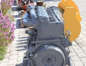 Motor deutz f6l913 second hand pentru utilaje industriale – cu garanție