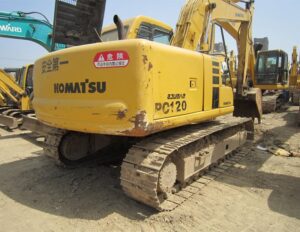 Dezmembrăm excavator komatsu pc120