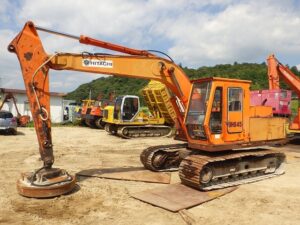 Excavator hitachi uh045 pentru dezmembrări