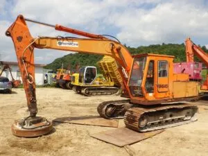 Excavator hitachi uh045 pentru dezmembrări
