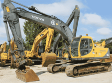 Dezmembrăm Excavatoare Volvo EC240
