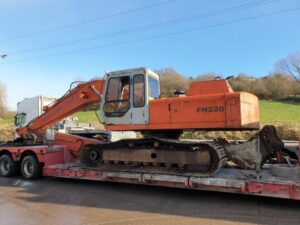 Dezmembrăm excavator fiat-hitachi fh220 1 Dezmembrăm excavator fiat-hitachi fh220
