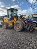 Dezmembrăm încărcător frontal JCB 411, anul 2003