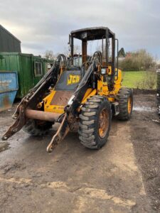 Dezmembrări excavator jcb 411, an 2005 - utilaj în stare de funcționare, piese disponibile 1 Dezmembrări excavator jcb 411, an 2005 – utilaj în stare de funcționare, piese disponibile