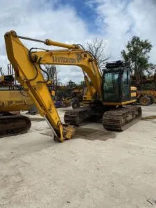 Dezmembram excavator jcb js160 anul 2002