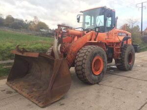 Dezmembrare încărcător frontal doosan dl300 1 Dezmembrare încărcător frontal doosan dl300