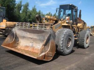 Încărcător frontal case 921b pentru dezmembrări 1 Încărcător frontal case 921b pentru dezmembrări