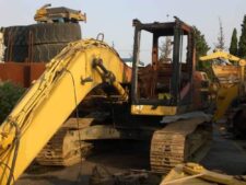 Dezmembrări Excavator Caterpillar 320 BL