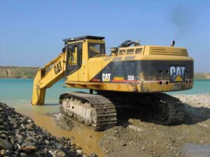 Dezmembrarea excavatorului caterpillar 350l