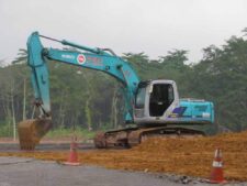 Dezmembrări Excavatoare Kobelco SK200 - Piese de Schimb pentru Kobelco SK200