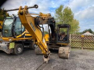 Dezmembrarea excavator jcb js130