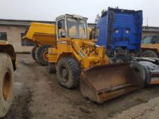 Dezmembrări Încărcător Frontal Liebherr L511 Galben în Depozit