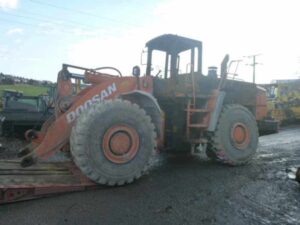 Dezmembrare pentru încărcător frontal doosan dl500