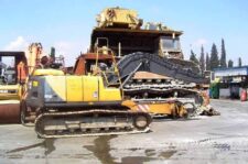 Dezmembrez excavator Volvo EC140 LC din 2000