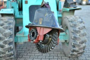 Diferential buldoexcavator komatsu wb97r - piesa utilaj 1 Diferential buldoexcavator komatsu wb97r – piesa utilaj