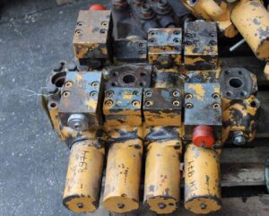 Distribuitor hidraulic utilizat pentru excavator liebherr r974 1 Distribuitor hidraulic utilizat pentru excavator liebherr r974