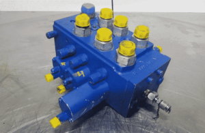 Distribuitor hidraulic volvo l50f - componentă originală recondiționată 1 Distribuitor hidraulic volvo l50f – componentă originală recondiționată
