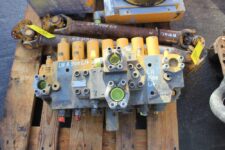 Distribuitor Hidraulic Liebherr LH A900 Lit