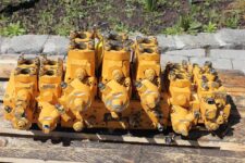 Distribuitor hidraulic second hand Liebherr R924 HDSL