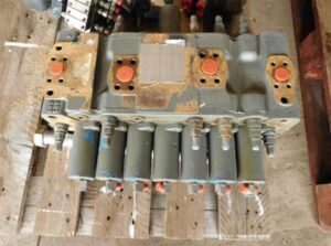Distribuitor hidraulic liebherr r944c din dezmembrare 1 Distribuitor hidraulic liebherr r944c din dezmembrare