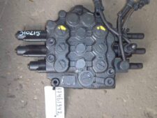 Distribuitor Hidraulic New Holland EC60