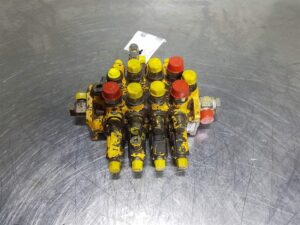 Distribuitor hidraulic pentru miniexcavator komatsu pc30mr-5 1 Distribuitor hidraulic pentru miniexcavator komatsu pc30mr-5
