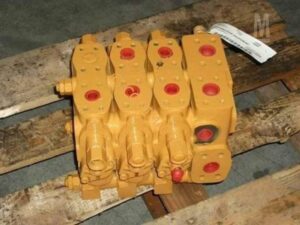 Distribuitor hidraulic galben pentru excavator case 688p