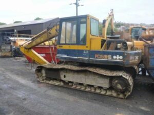 Excavator komatsu pc150hd pentru dezmembrare