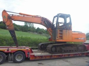 Excavator pe senile doosan dx225lc - second hand 1 Excavator pe senile doosan dx225lc – second hand