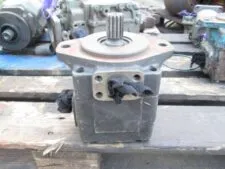 Pompa hidraulică pentru Hanomag - Model industrial robust