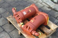 Hidromotor rotire second-hand pentru excavator O&K RH9 - Set de două bucăți