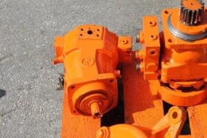Hidromotor de rotire hydromatik a5vm55 vopsit portocaliu pentru utilaj schaeff 1 Hidromotor de rotire hydromatik a5vm55 vopsit portocaliu pentru utilaj schaeff