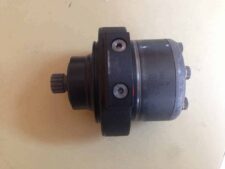 Hidromotor de rotire pentru miniexcavator Caterpillar - Model XYZ