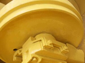 Idler buldozer komatsu d355 – rolă de tensiune galbenă