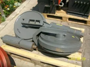 Idler șenilă pentru excavator schaeff hr15, hr25, hr26, hr26d, hr30, hr40k